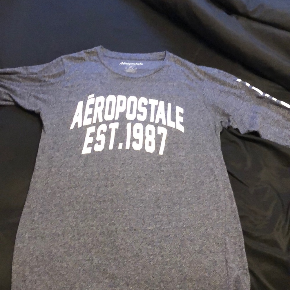 Men’s long sleeve Aeropostale shirt